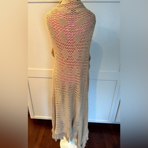 Retro Threads Vest - Picture 2 of 2